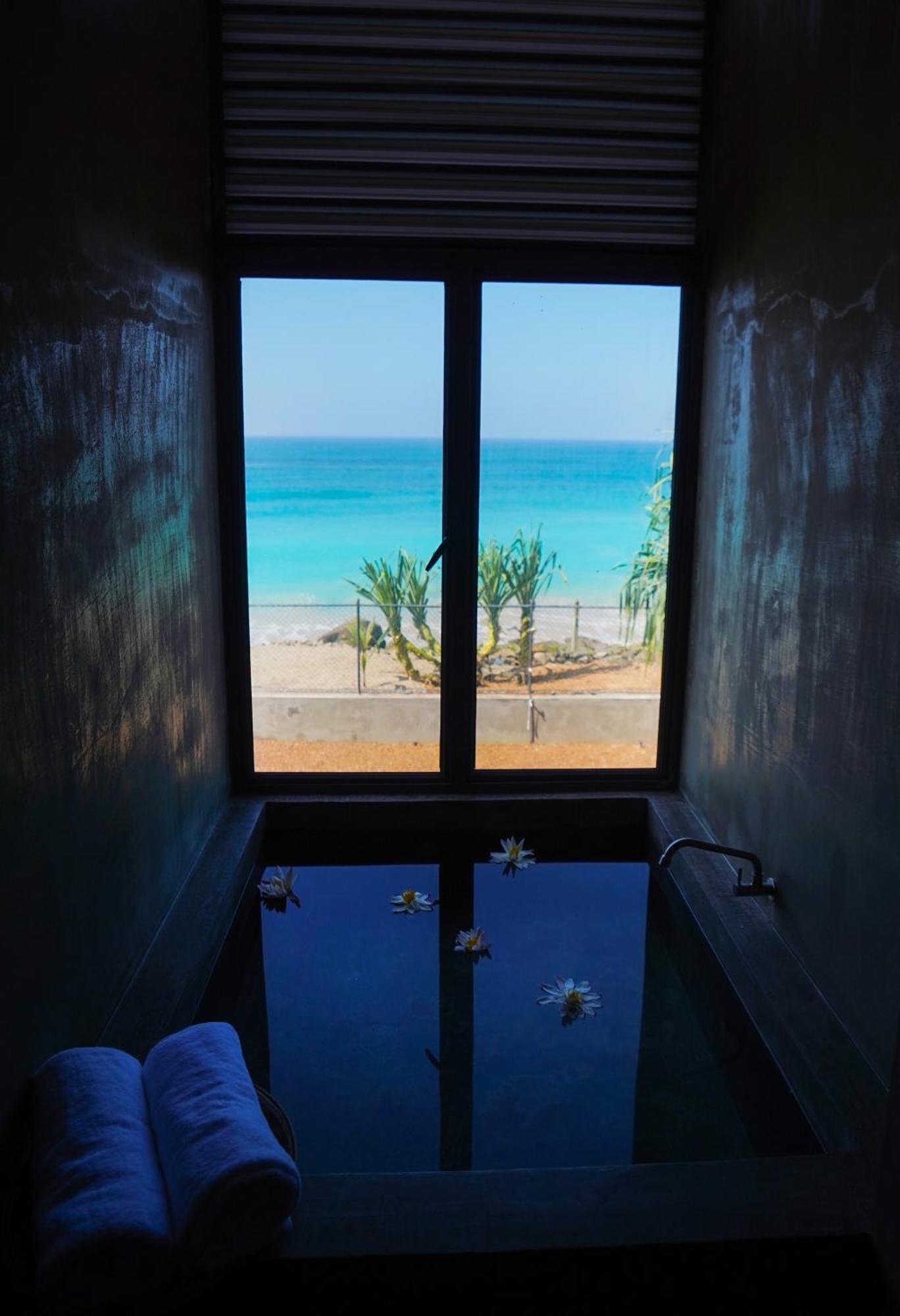 Beyond The Sea By Ceylonese Hotell Ambalangoda  Eksteriør bilde